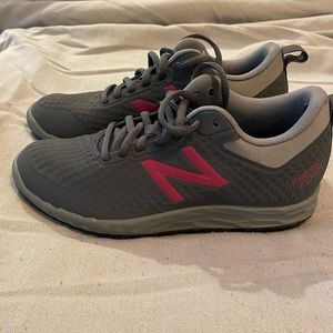 NWOT! New balance slip resistant fresh foam shoes